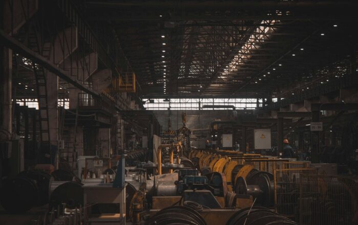 maszyny na linii produkcyjnej